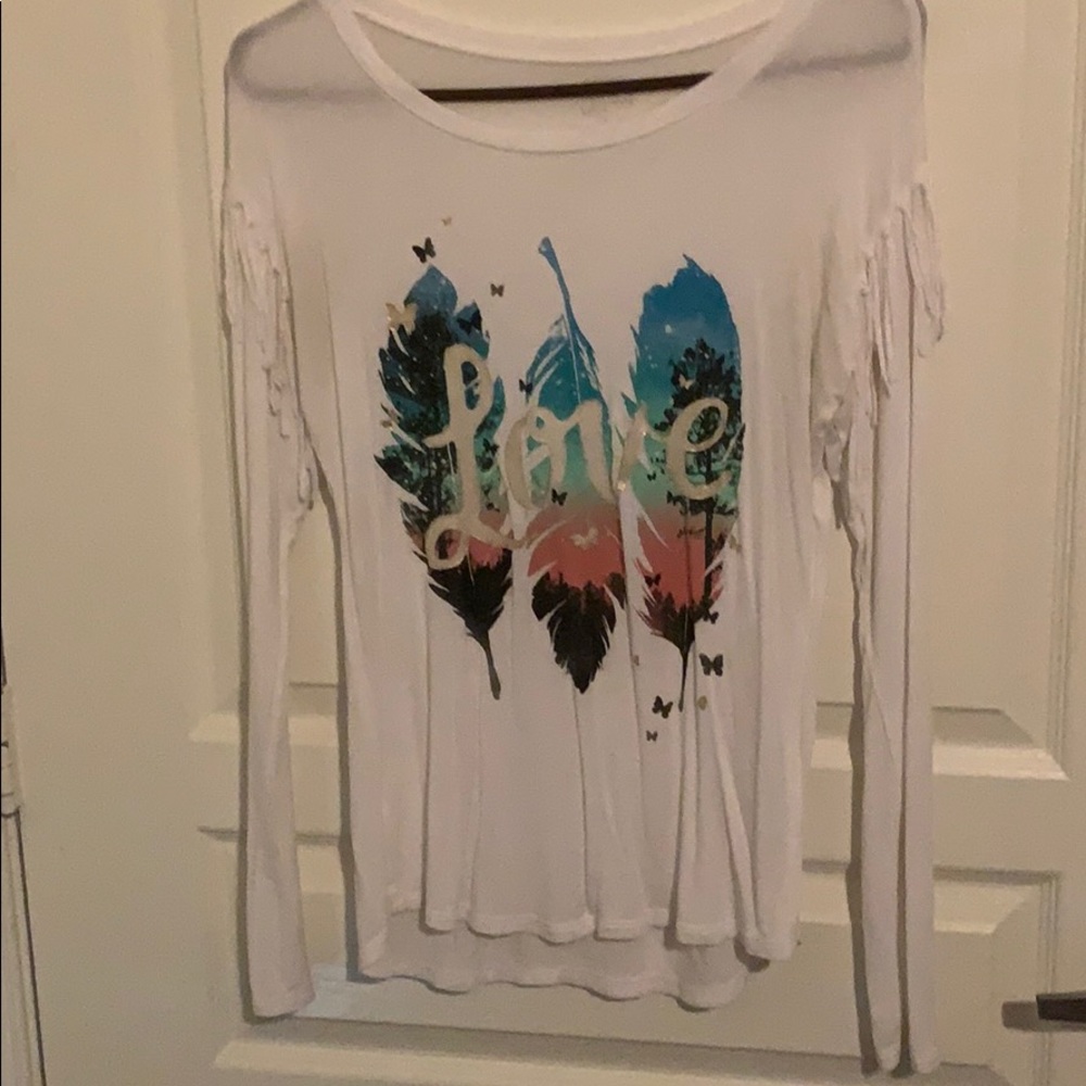 White tee shirt